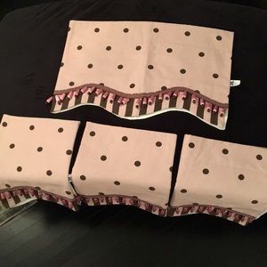 4 Valances